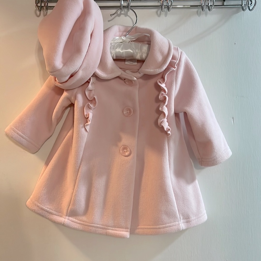 Toddlers French coat with matching hat size 12 months by Starting Out brand EUC